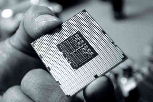 Кремниевый чип Intel