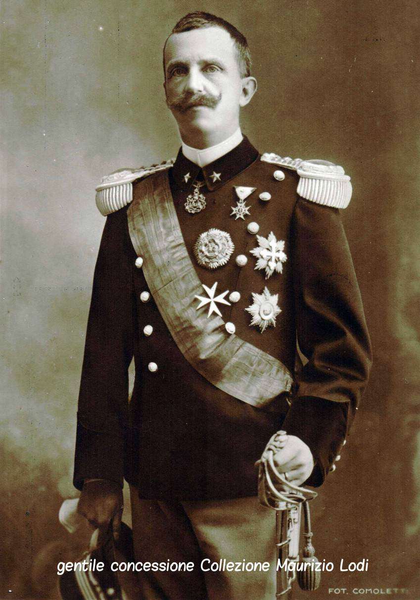Король Италии Виктор Эммануил III Савойский (11 ноября 1869 г. – 28 декабря 1947 г.). Италия входила в Тройственный союз, но оказалась его самым слабым звеном